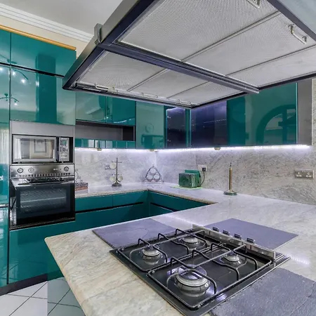 Spacious 4br With Private Pool, Parking & Bbq By 360 Estates 아타드