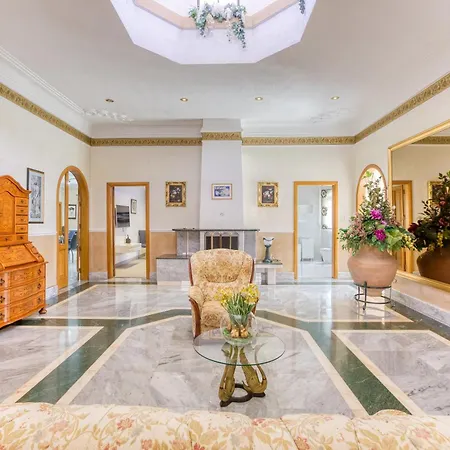 Spacious 4br With Private Pool, Parking & Bbq By 360 Estates