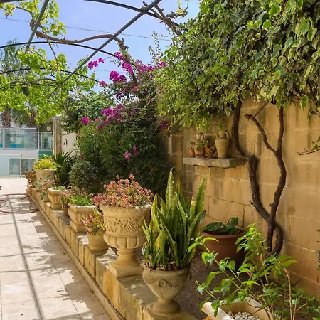 Spacious 4br With Private Pool, Parking & Bbq By 360 Estates ヴィラ *