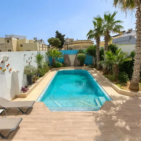 Spacious 4br With Private Pool, Parking & Bbq By 360 Estates Villa