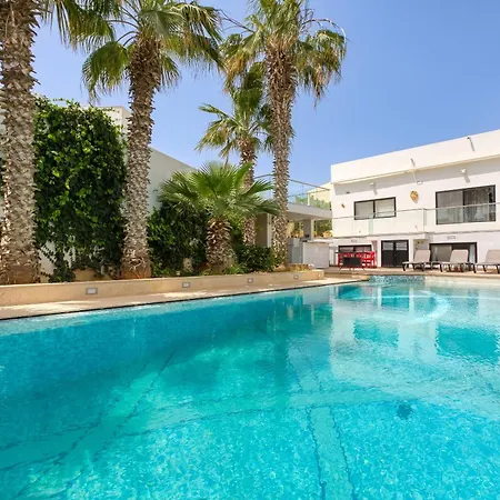 ヴィラ Spacious 4br With Private Pool, Parking & Bbq By 360 Estates