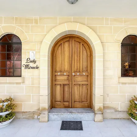 Spacious 4br With Private Pool, Parking & Bbq By 360 Estates * Attard