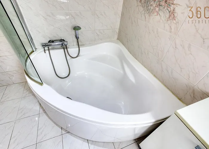 Spacious 4br With Private Pool, Parking & Bbq By 360 Estates *