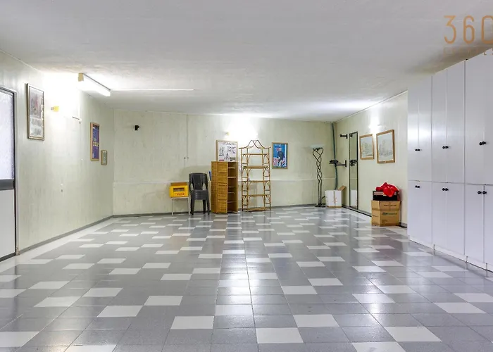 Villa Spacious 4br With Private Pool, Parking & Bbq By 360 Estates