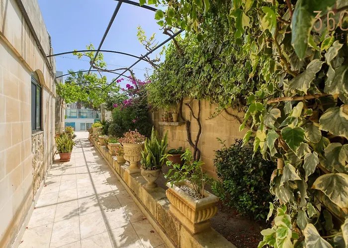 Spacious 4br With Private Pool, Parking & Bbq By 360 Estates Villa *