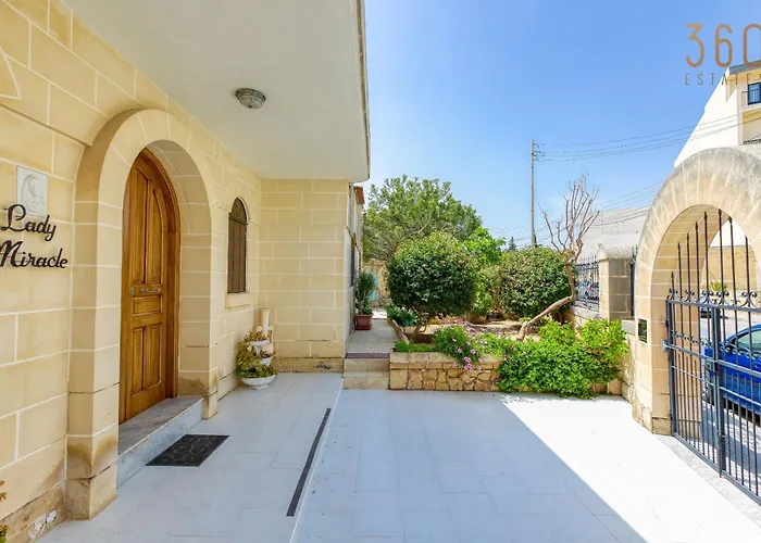 Spacious 4br With Private Pool, Parking & Bbq By 360 Estates Villa Attard