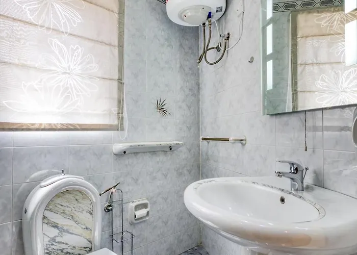 Spacious 4br With Private Pool, Parking & Bbq By 360 Estates Villa