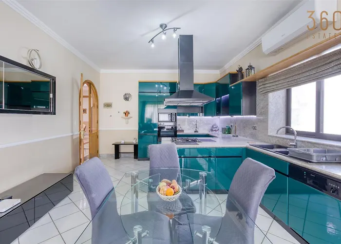 Spacious 4br With Private Pool, Parking & Bbq By 360 Estates Attard